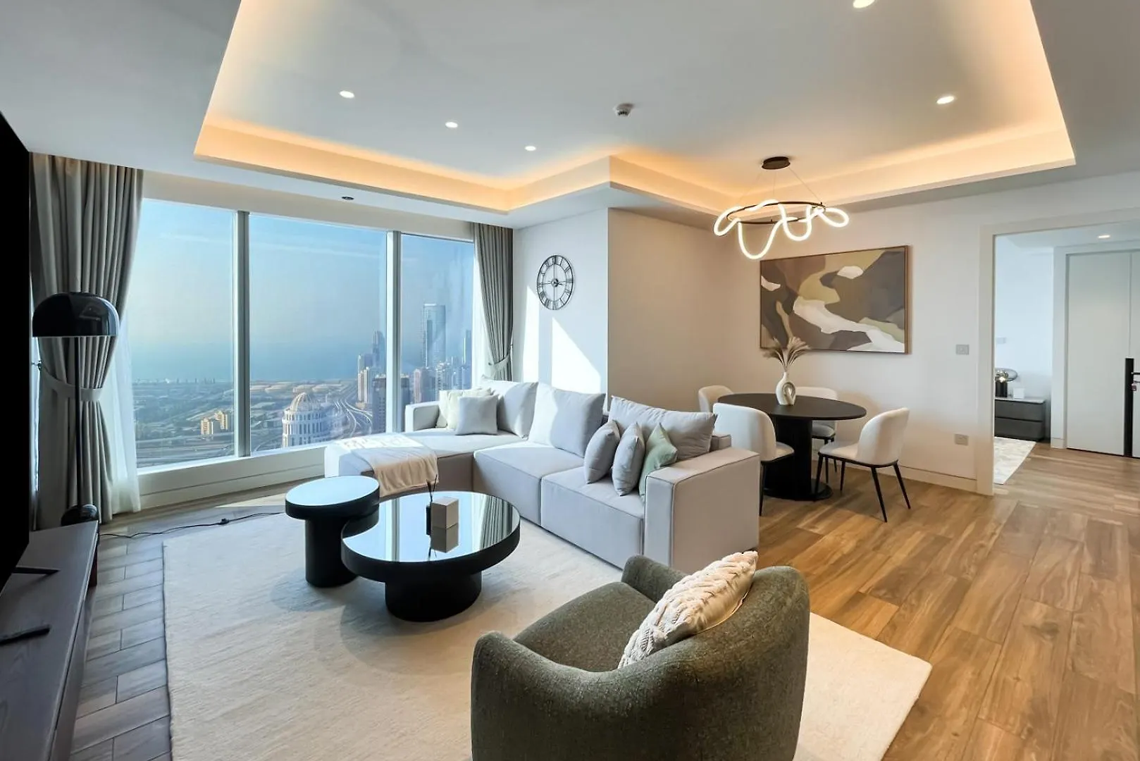 Livbnb - Live In The Sky With Sea And City View Dubai